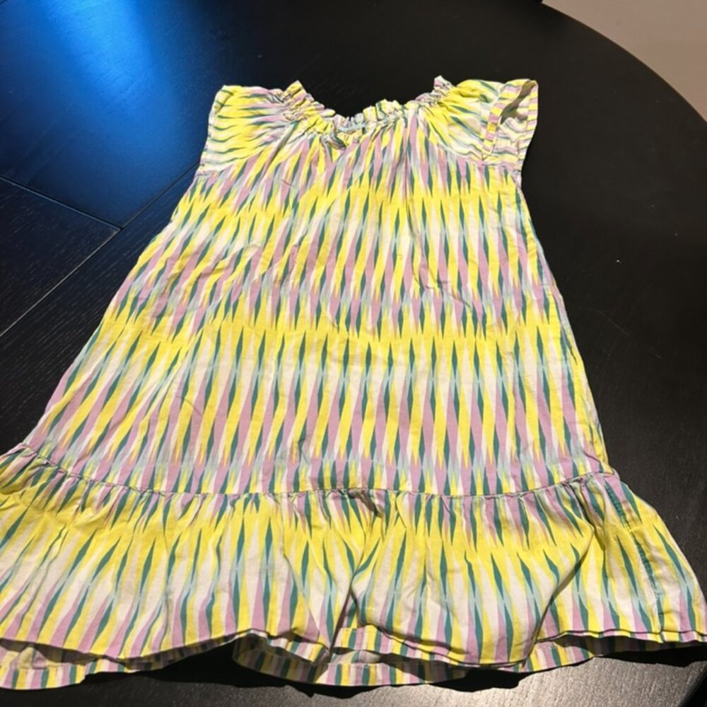 💛💜 Tea Collection Geometric Ruffle Dress – Size 5 💜💛